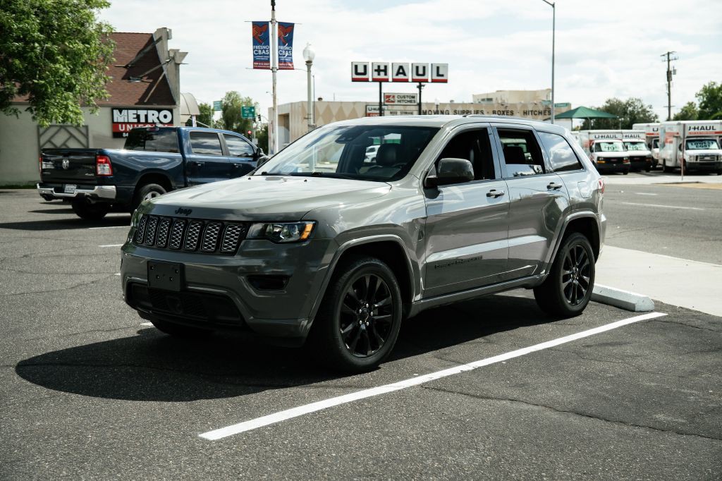 2020 Jeep Grand Cherokee Image 4