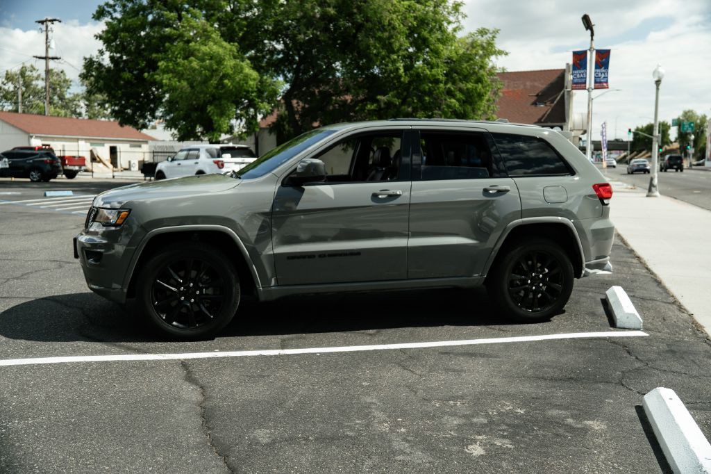 2020 Jeep Grand Cherokee Image 5