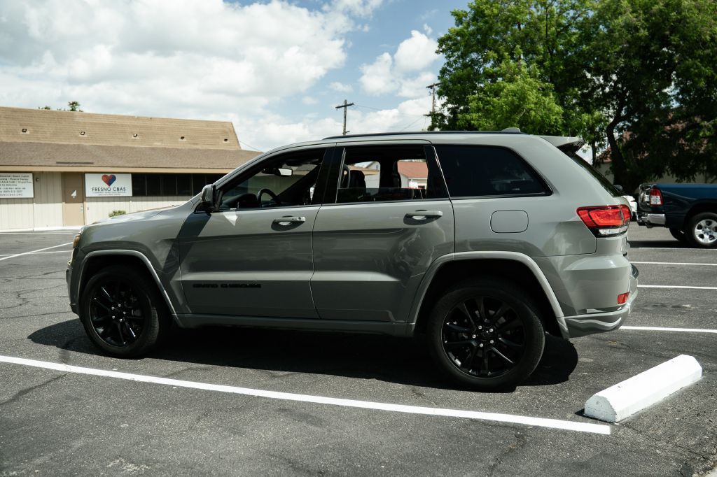 2020 Jeep Grand Cherokee Image 6