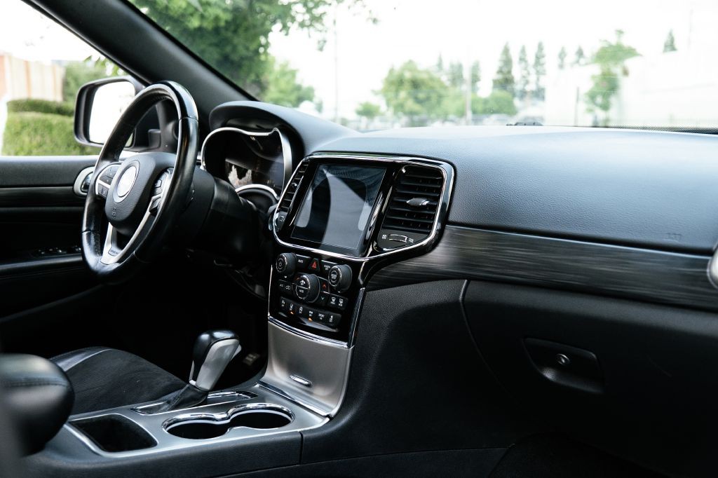 2020 Jeep Grand Cherokee Image 29