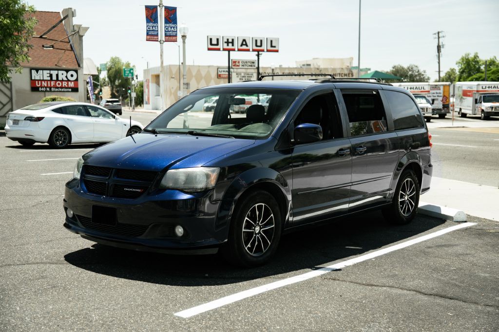 2017 Dodge Grand Caravan Image 4