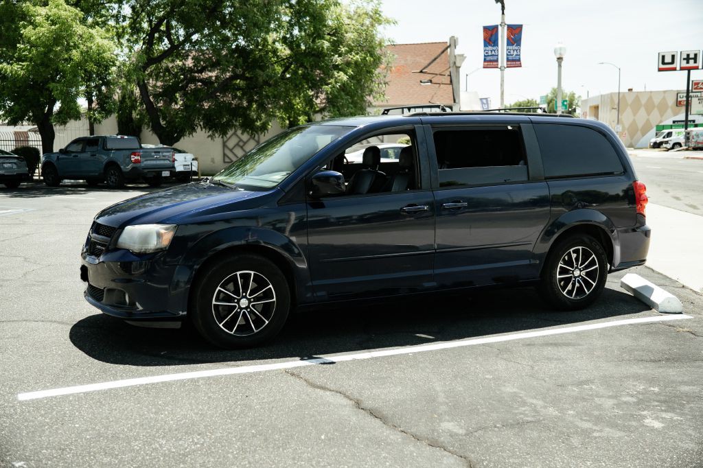 2017 Dodge Grand Caravan Image 5