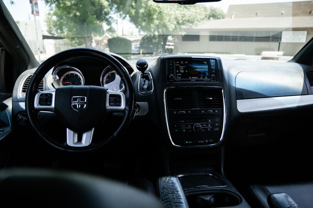 2017 Dodge Grand Caravan Image 20