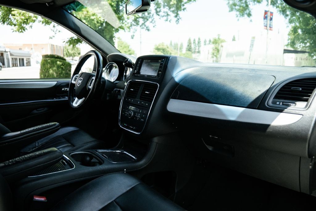2017 Dodge Grand Caravan Image 25