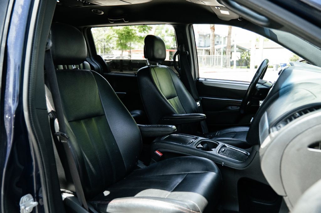 2017 Dodge Grand Caravan Image 26