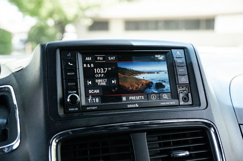 2017 Dodge Grand Caravan Image 35