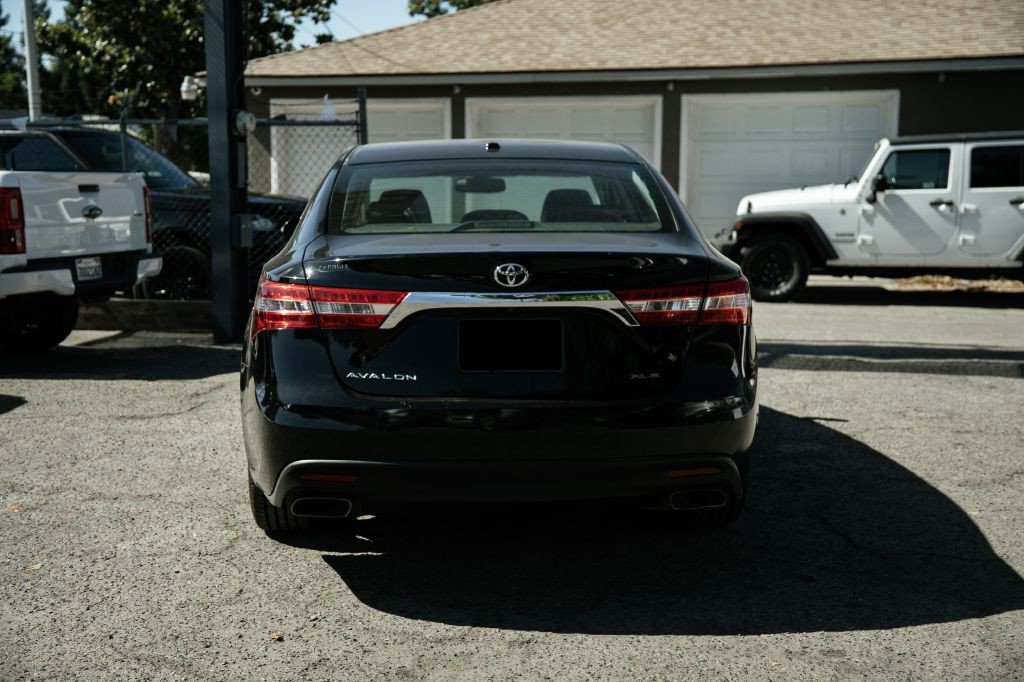 2014 Toyota Avalon Image 8