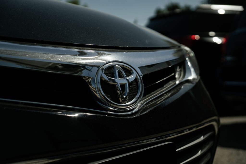 2014 Toyota Avalon Image 11