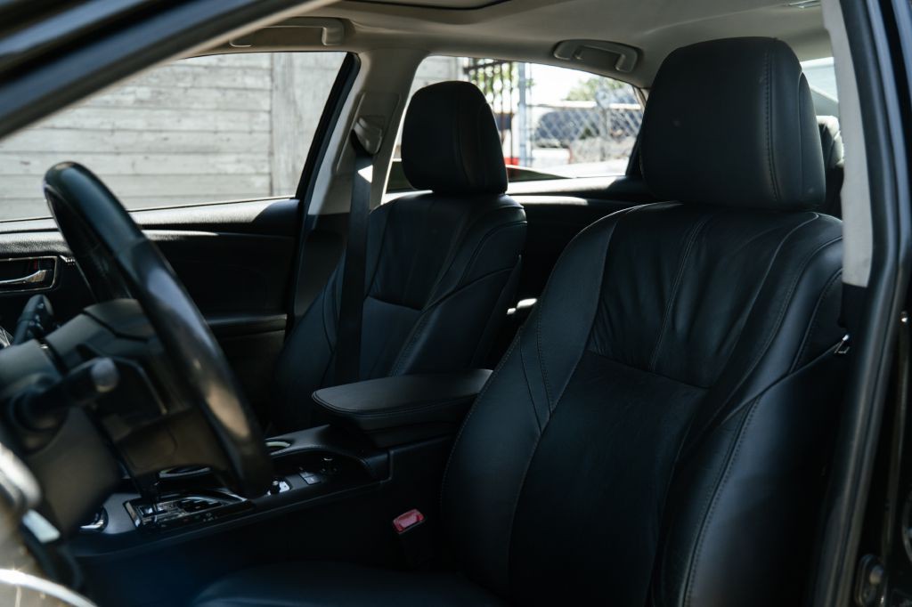 2014 Toyota Avalon Image 17