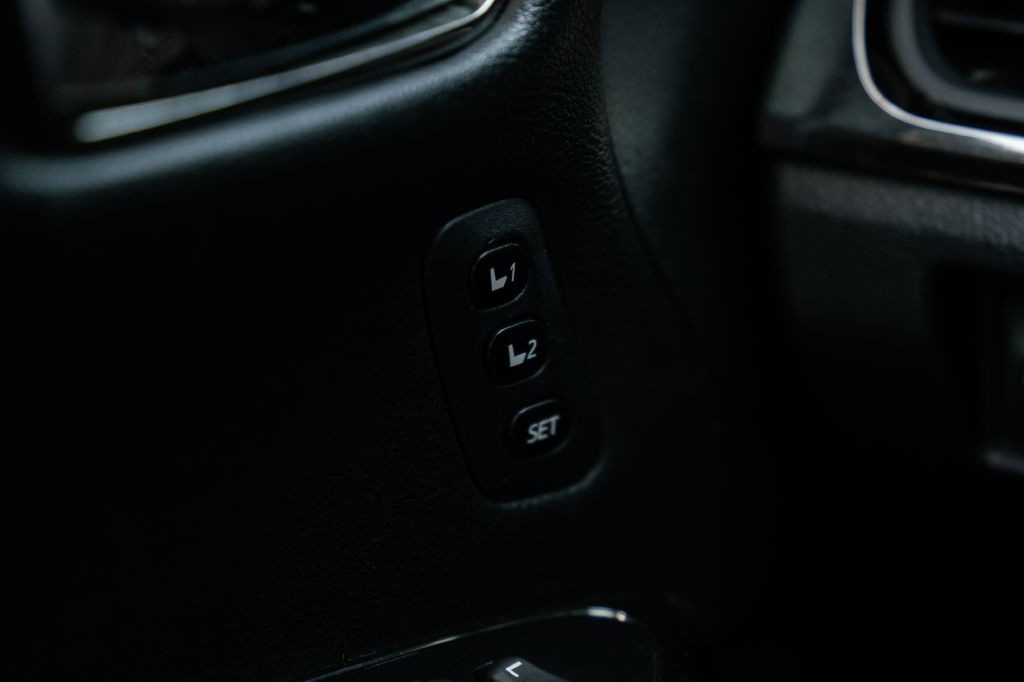 2014 Toyota Avalon Image 27