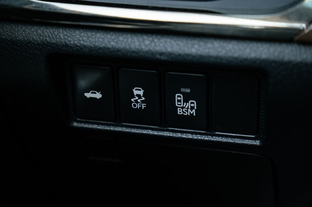 2014 Toyota Avalon Image 28