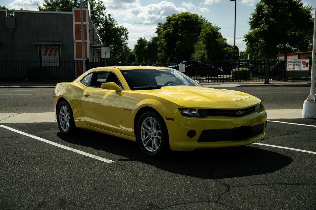 2014 Chevrolet Camaro Image 2