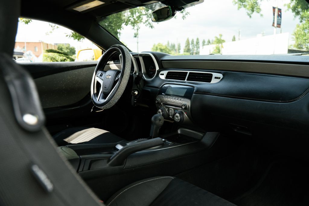 2014 Chevrolet Camaro Image 20