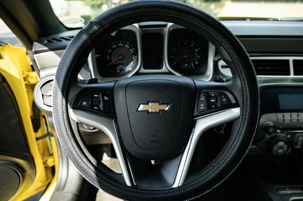 2014 Chevrolet Camaro Image 23
