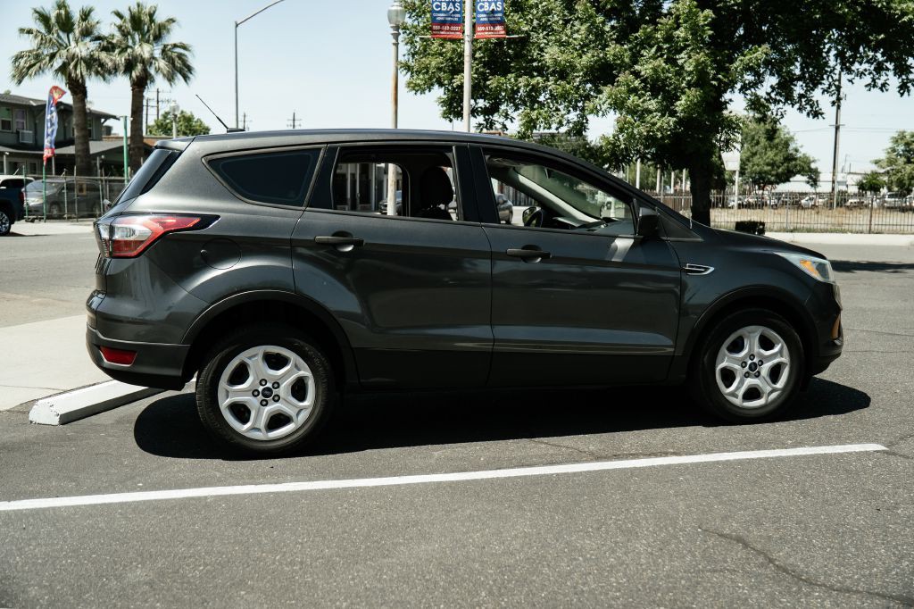 2017 Ford Escape Image 10