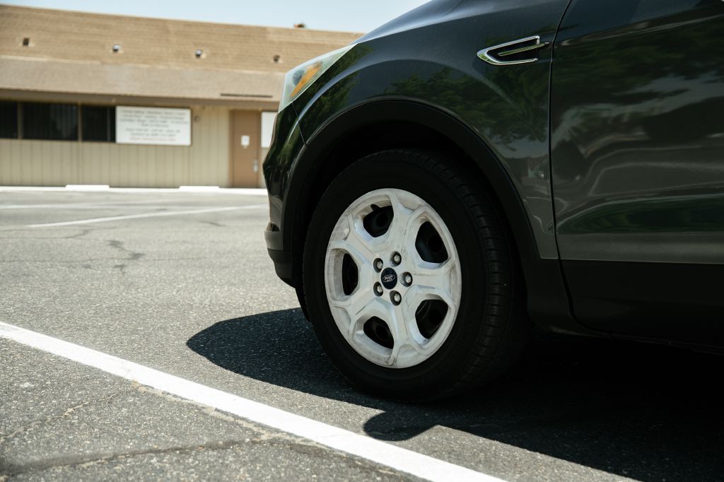 2017 Ford Escape Image 12