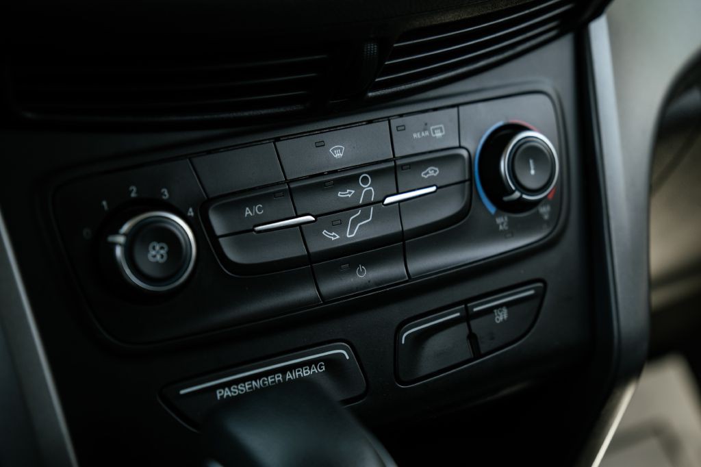 2017 Ford Escape Image 37