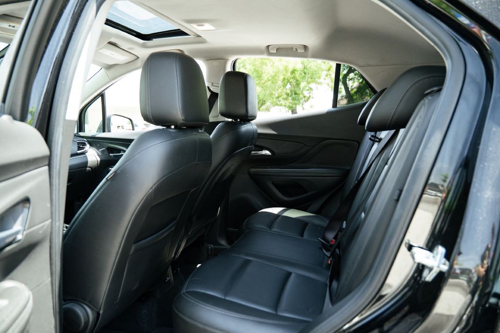 2017 Buick Enclave Image 17