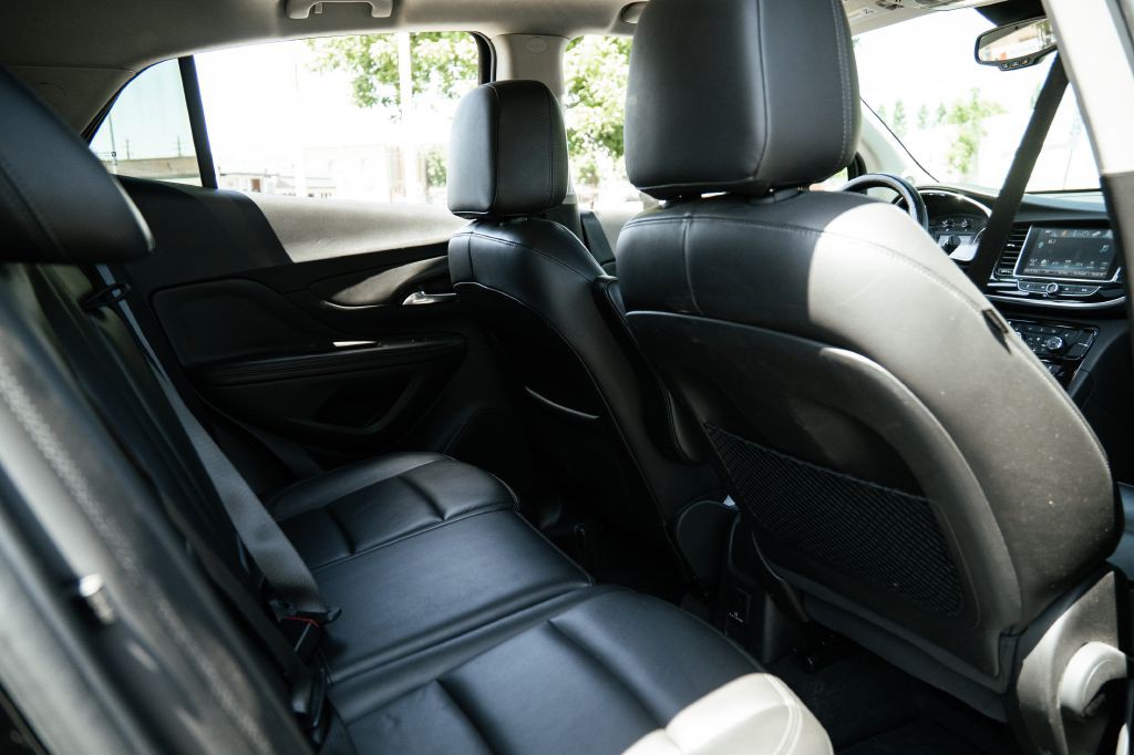 2017 Buick Enclave Image 21