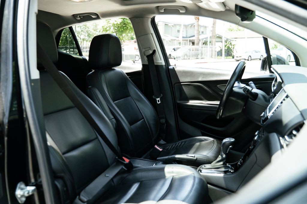 2017 Buick Enclave Image 24