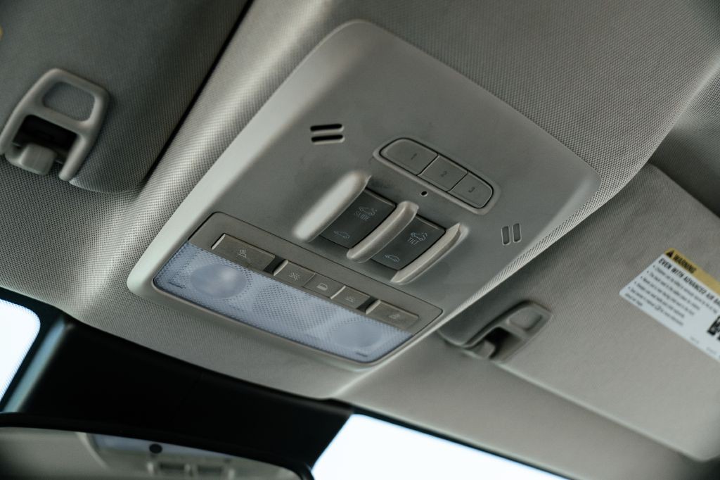 2017 Buick Enclave Image 37