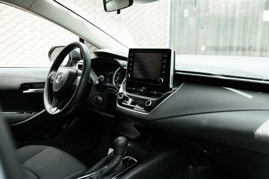 2020 Toyota Corolla Image 25