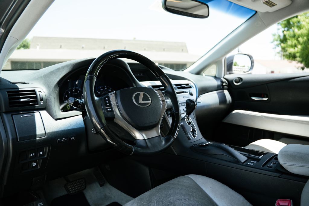 2013 Lexus RX Image 17