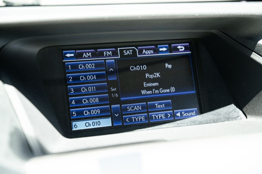 2013 Lexus RX Image 38
