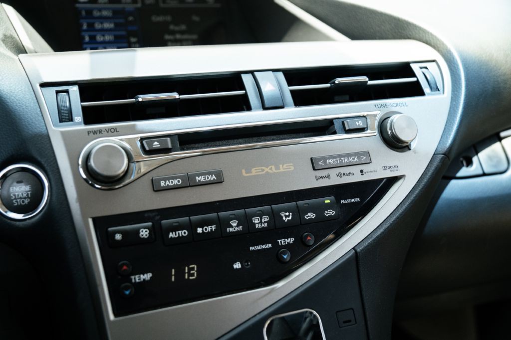 2013 Lexus RX Image 40