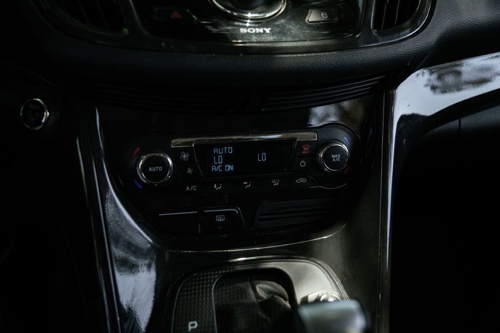 2016 Ford Escape Image 39