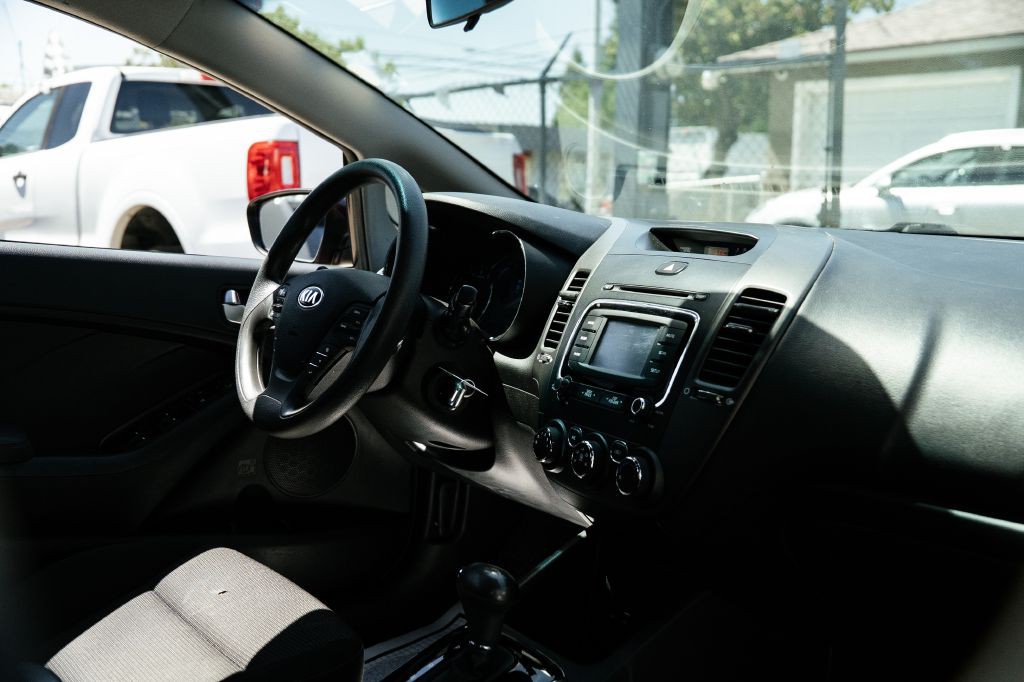 2018 Kia Forte Image 22