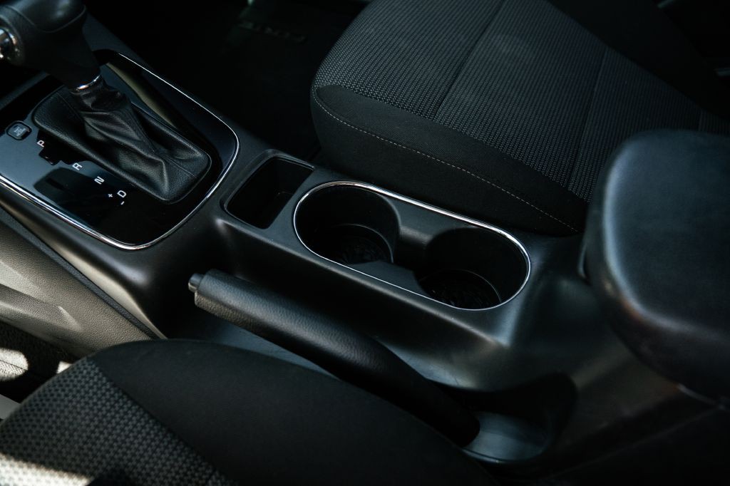 2018 Kia Forte Image 36