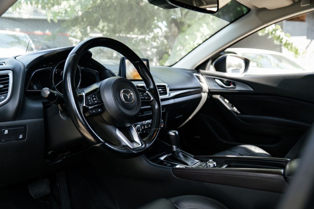 2017 Mazda Mazda3 Image 14