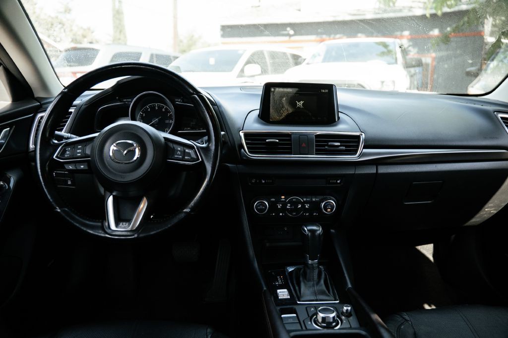 2017 Mazda Mazda3 Image 18