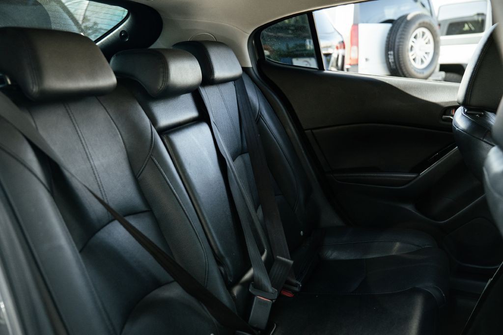 2017 Mazda Mazda3 Image 21