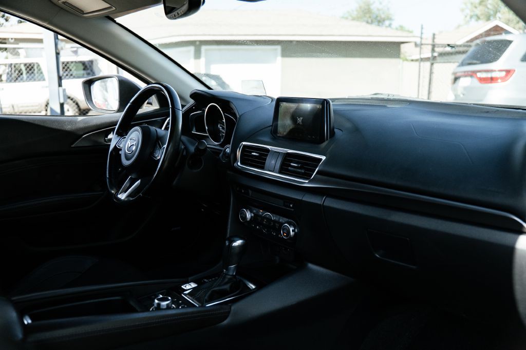 2017 Mazda Mazda3 Image 22