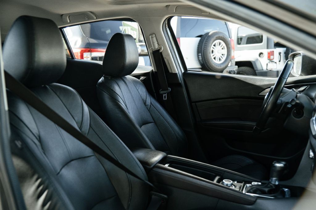 2017 Mazda Mazda3 Image 23