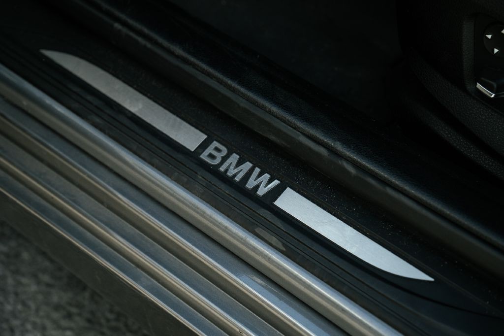 2011 BMW 5 Series Image 19