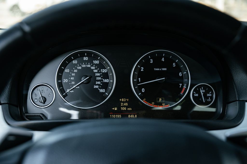2011 BMW 5 Series Image 35