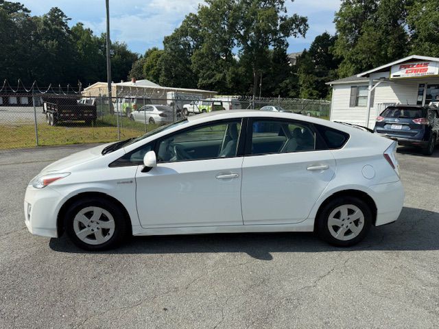 2010 Toyota Prius Image 2