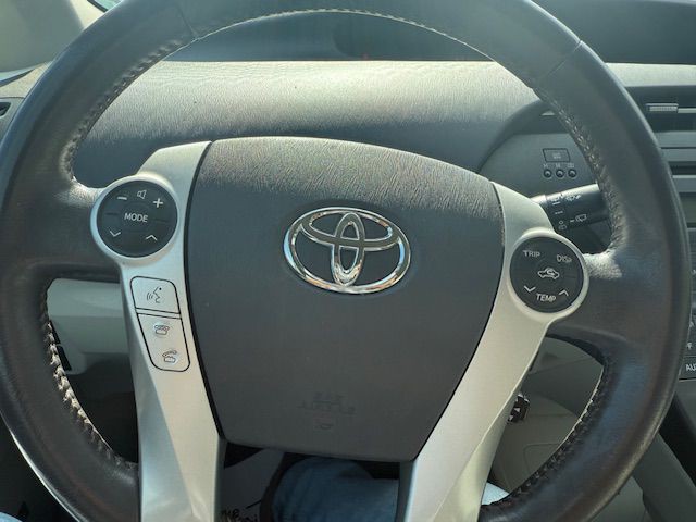 2010 Toyota Prius Image 17
