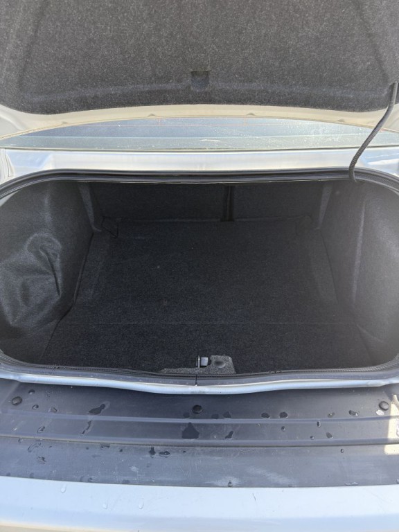 2019 Dodge Challenger Image 16