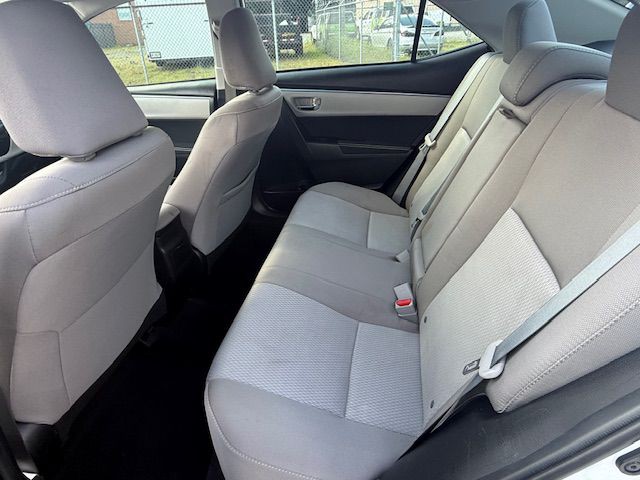 2016 Toyota Corolla Image 10