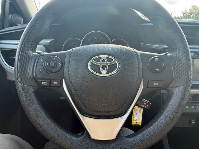 2016 Toyota Corolla Image 13