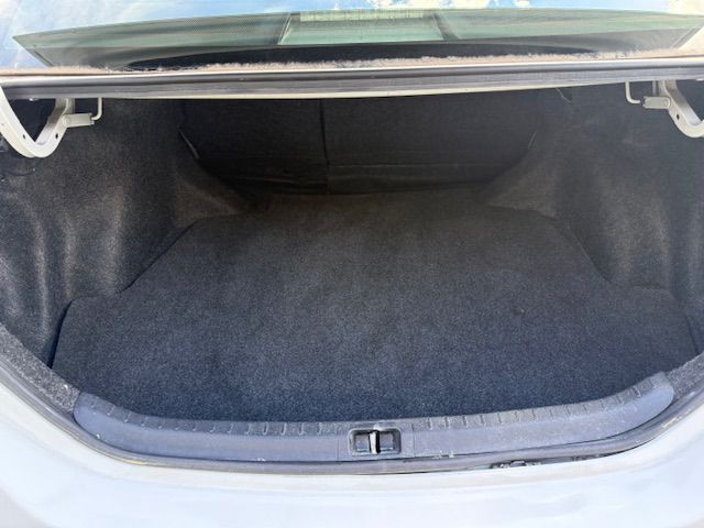 2016 Toyota Corolla Image 15