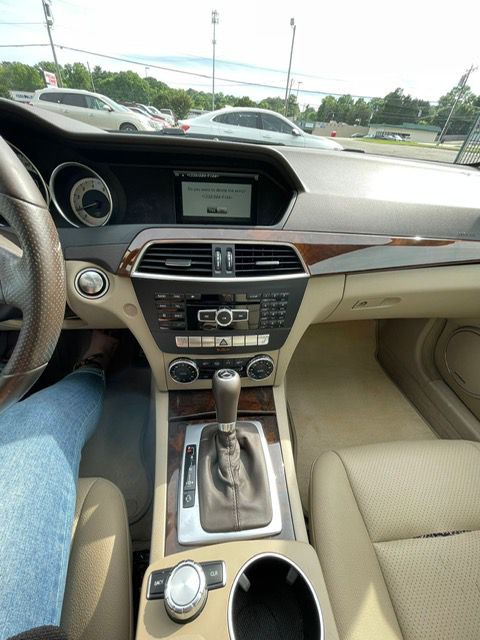 2014 Mercedes-Benz C-Class Image 11