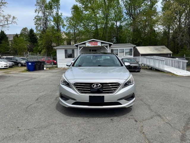 2015 Hyundai Sonata Image 2
