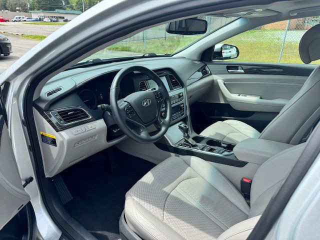 2015 Hyundai Sonata Image 9
