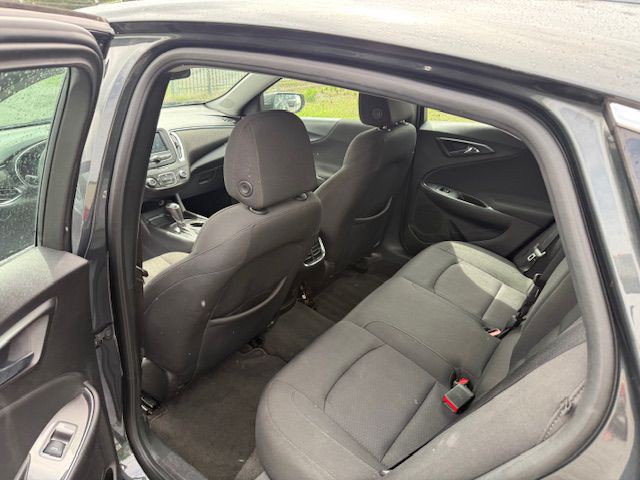 2018 Chevrolet Malibu Image 18