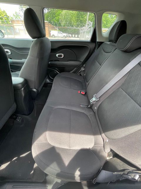 2015 Kia Soul Image 14
